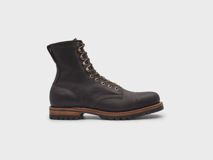 360° rotating view of the Eastern Brown Snakebite Cap Toe Upland boot