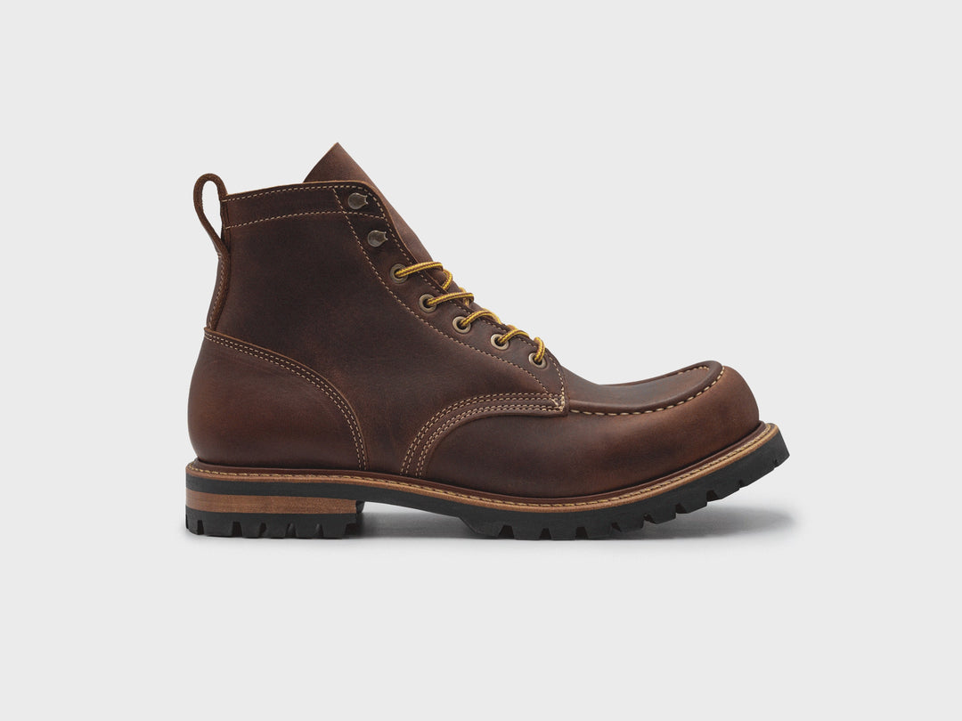 360° rotating view of the Boondocker Moc Toe boot