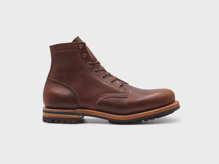 360° rotating view of the Autumn Cypress Commando Sole boot