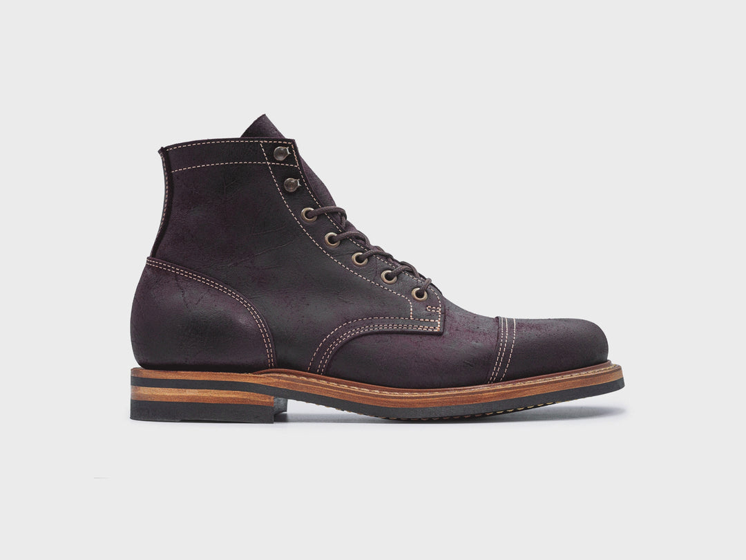 360° rotating view of the Garnet Rambler Cap Toe boot