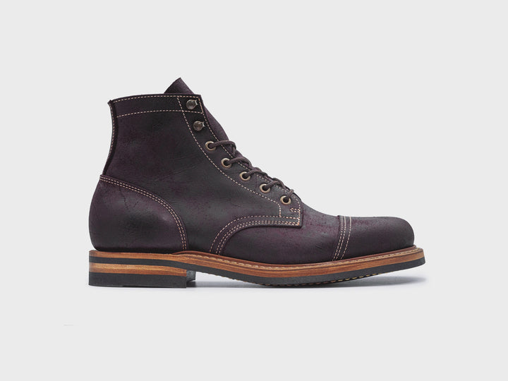 360° rotating view of the Garnet Rambler Cap Toe boot
