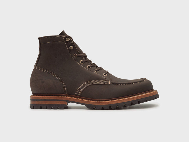360° rotating view of the Bitter Chocolate Waxy Kudu Moc Toe boot