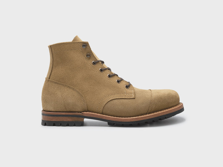 360° rotating view of the Coyote Rough Out Cap Toe boot